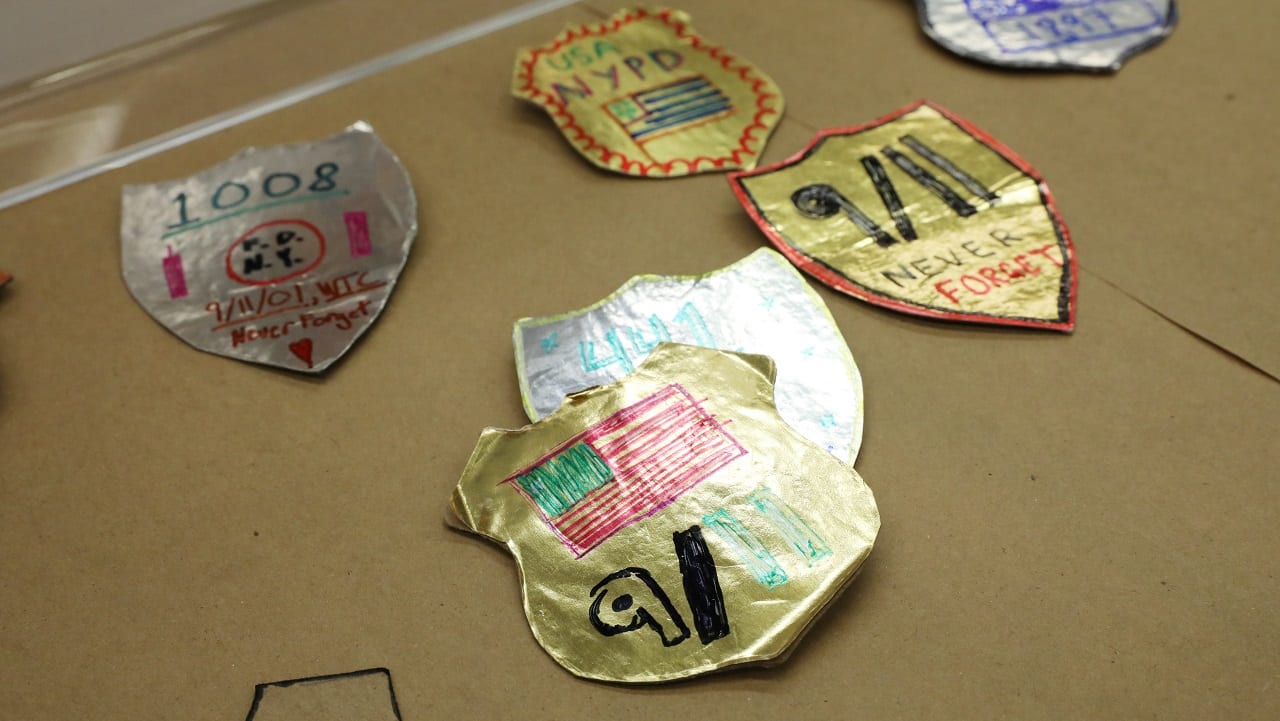 BY JIN S. LEE High school ambassadors oversee activities in the Museum Education Center