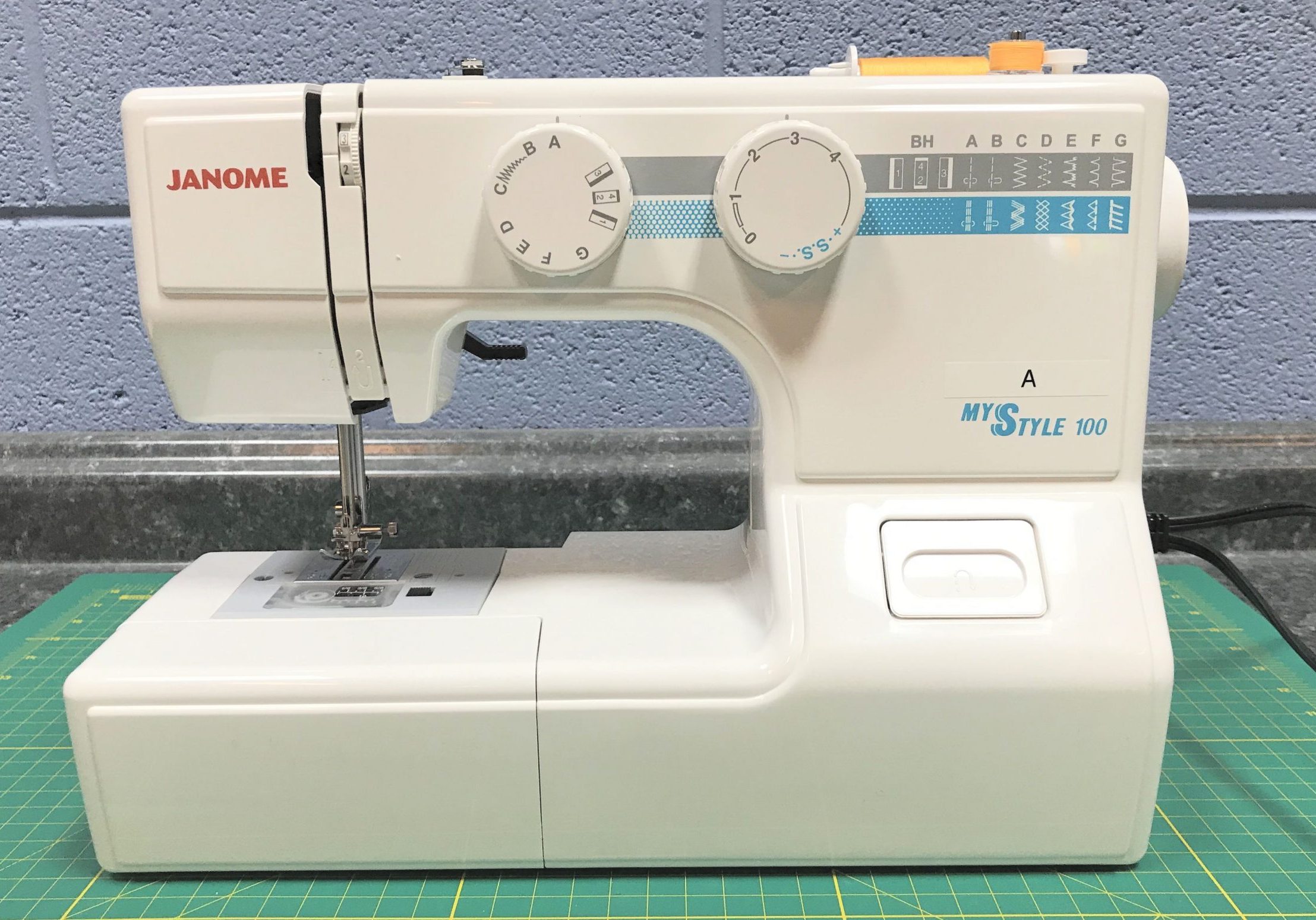 Sewing Machine Photo